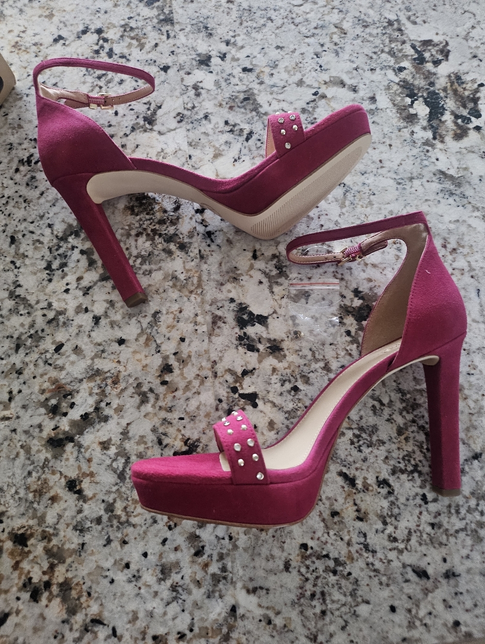 Michael KORS Margot Platform Suede Sandal - Picture 7 of 14